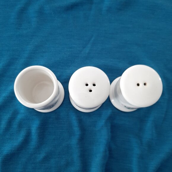 Tabasco salt peper sauce shaker set (3 pieces) - Picture 3 of 3